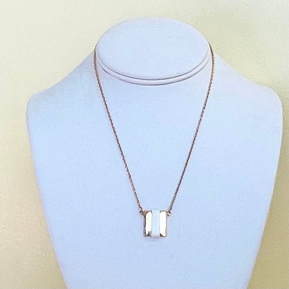 Vtg Minimalist Chic White Enamel Gold Tone Pendant Necklace Contemporary Modern